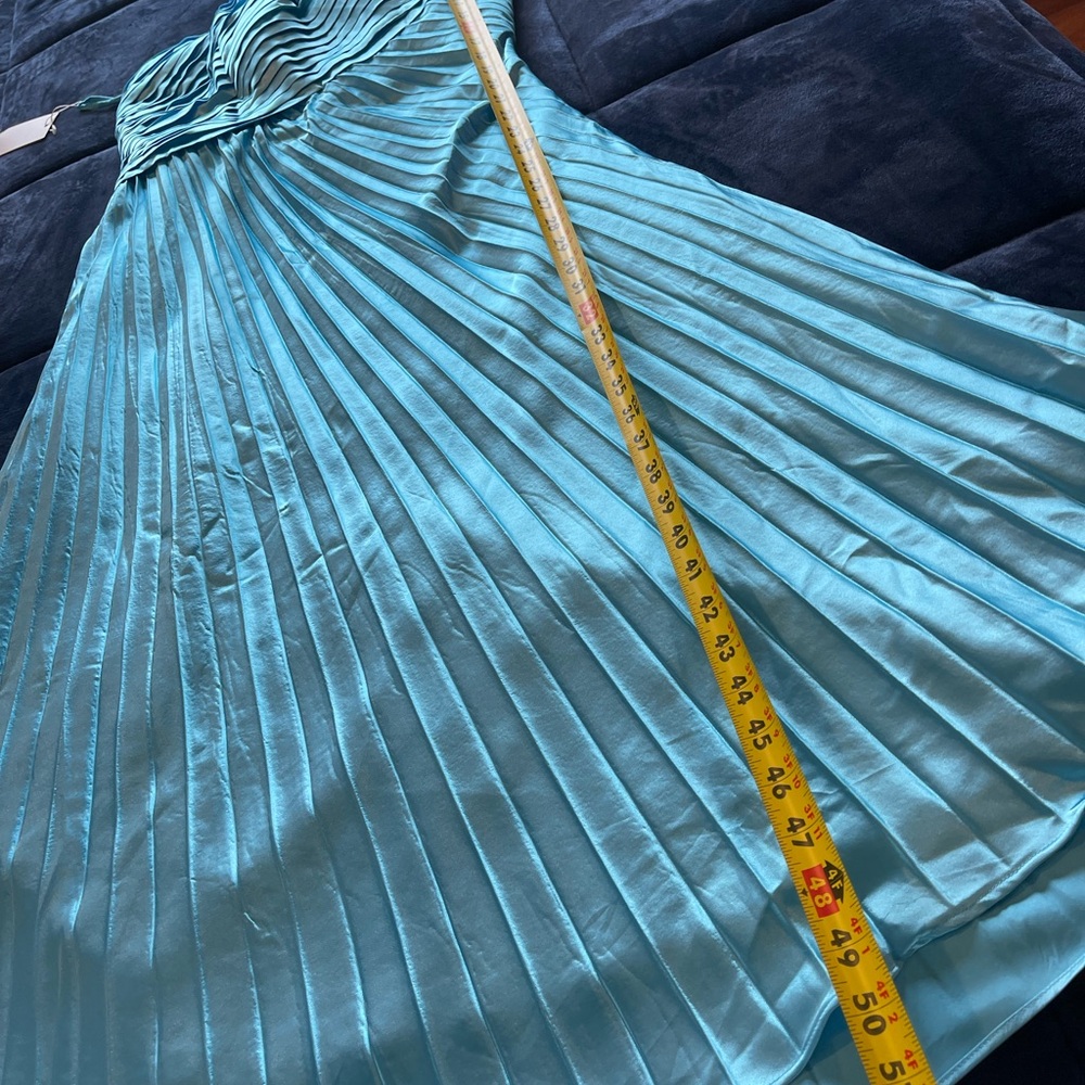 NWT Elegant One-Shoulder Lined Satin Dress in Sky Blue 8 - Picture 12 of 16